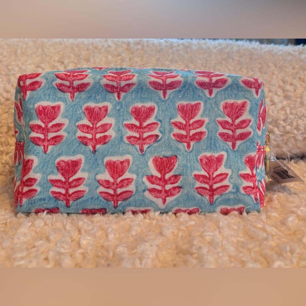 Estee Lauder  Red and Blue Makeup Bag